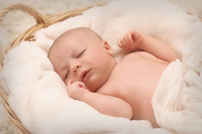 Причины возникновения мозолей и волдырей на губе у новорожденного