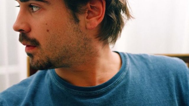 Значение родинок на левой щеке у мужчин и женщин